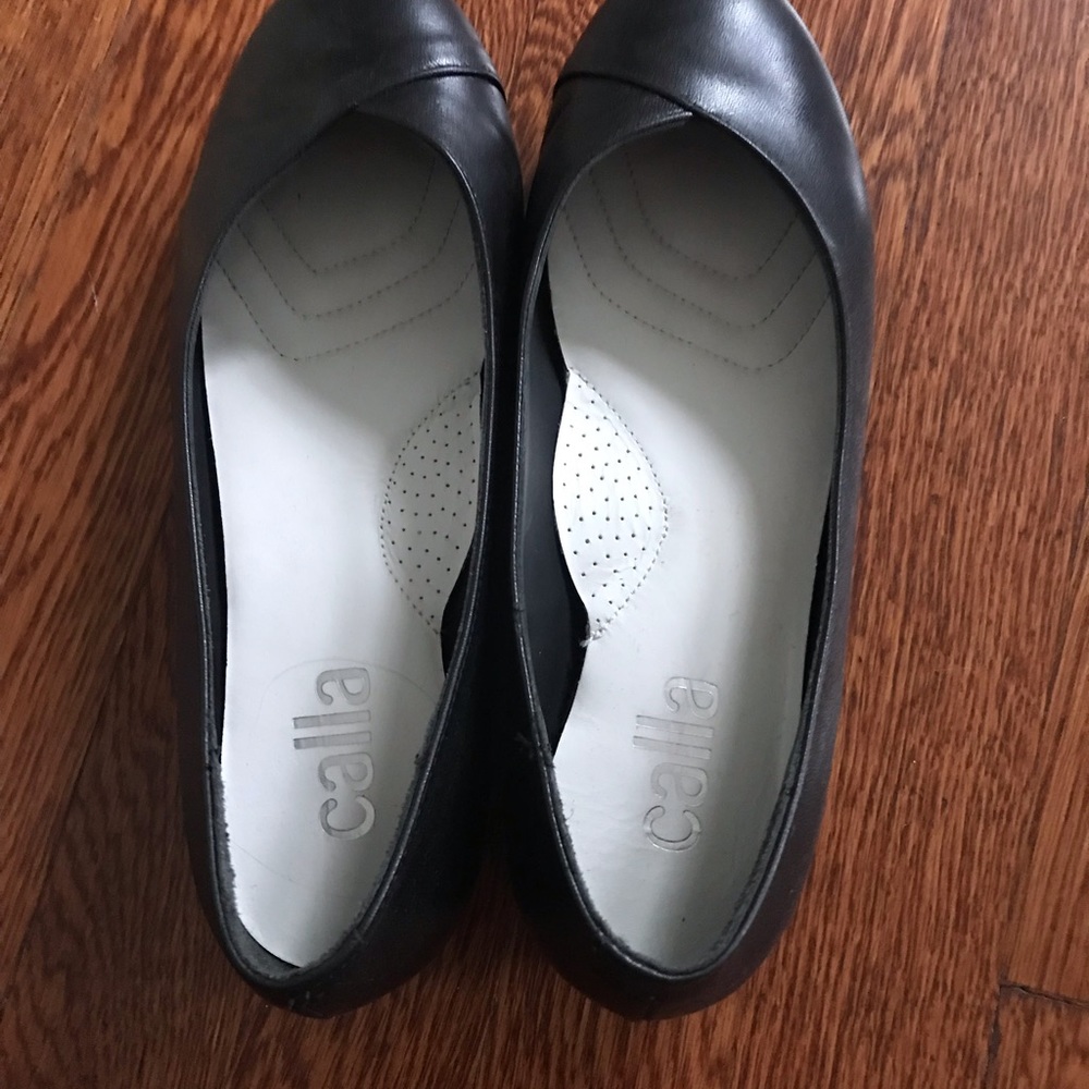 Flat leather shoes